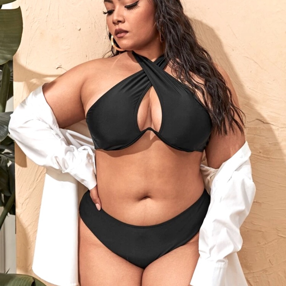 XL Bathing suit - Picture 1 of 2